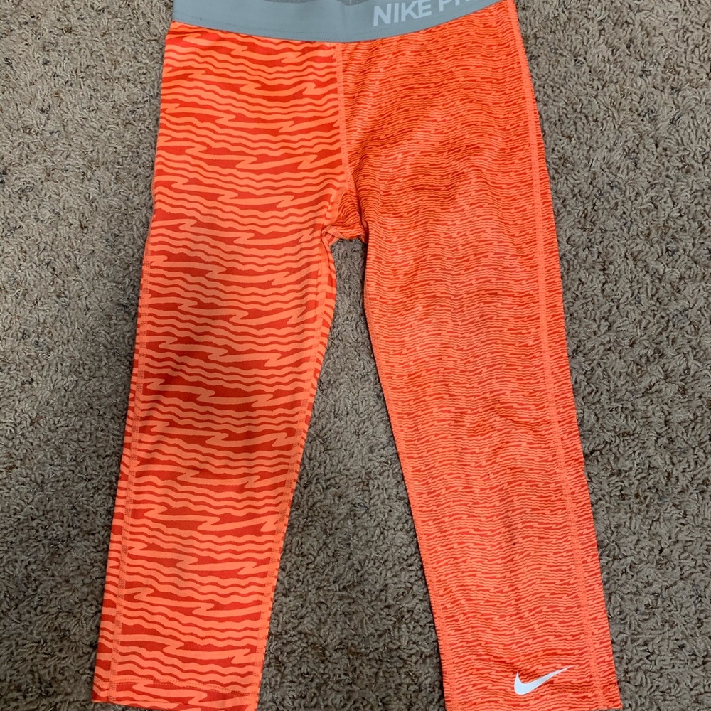 Capri Dri Fit Leggings